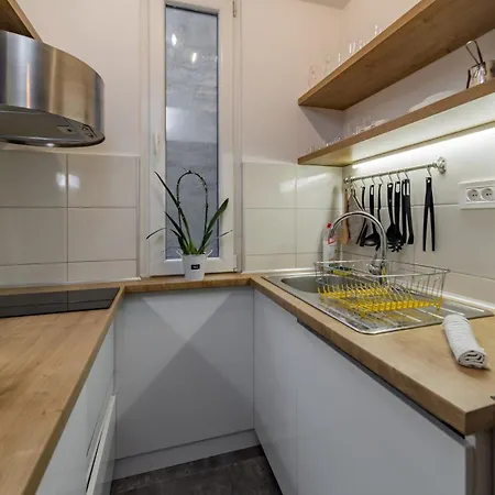 Apartment Charming One Bedroom In The Heart Of Belgrade