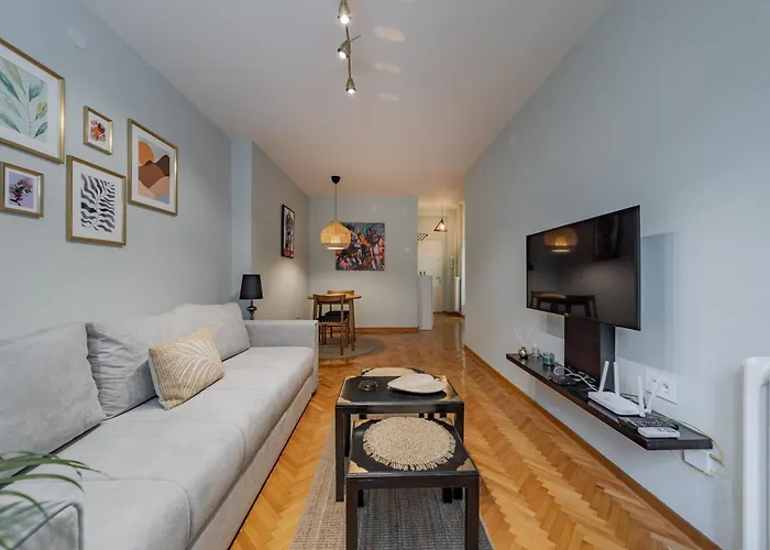 Charming One Bedroom In The Heart Of شقة