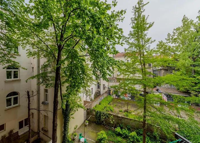 شقة Charming One Bedroom In The Heart Of