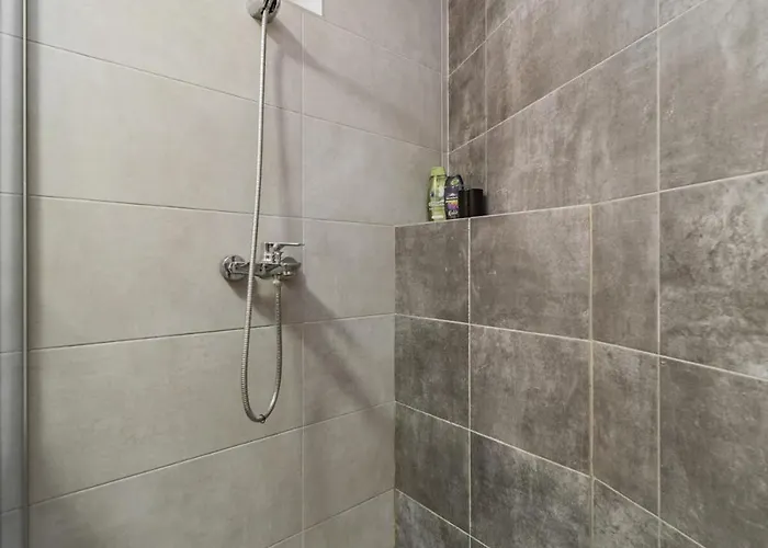 Charming One Bedroom In The Heart Of * بلغراد