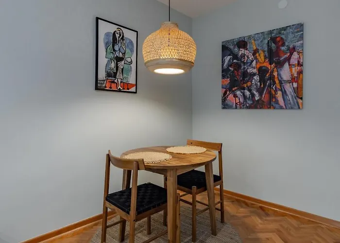 Charming One Bedroom In The Heart Of شقة *