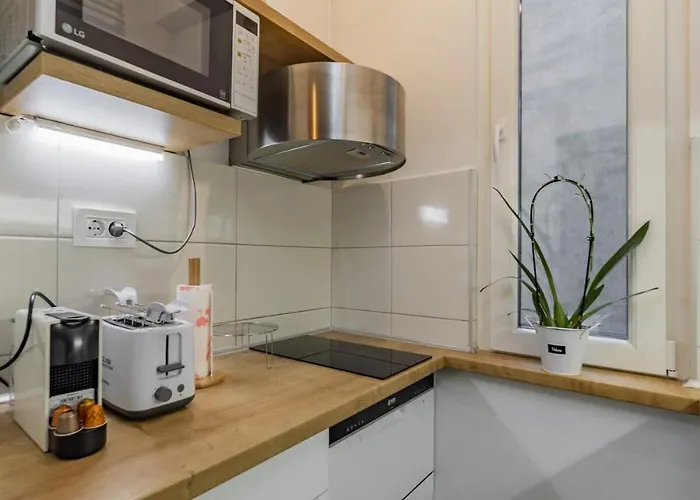شقة Charming One Bedroom In The Heart Of بلغراد